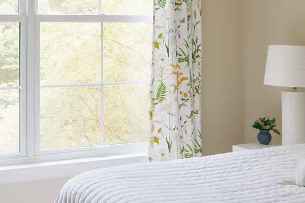 Окна в спальню